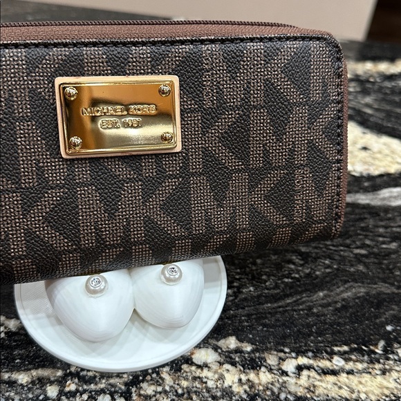 Michael Kors Dark Brown Logo Zip Wallet - Picture 2 of 10